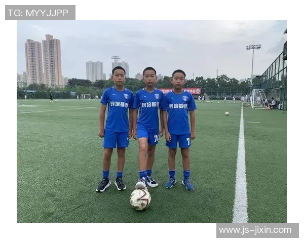 成都足球队耐力争议引发热议球迷与专家各执己见探讨背后原因